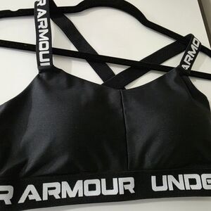 LG Black Sports Bra with Branded Elastic Band and Crisscross Straps